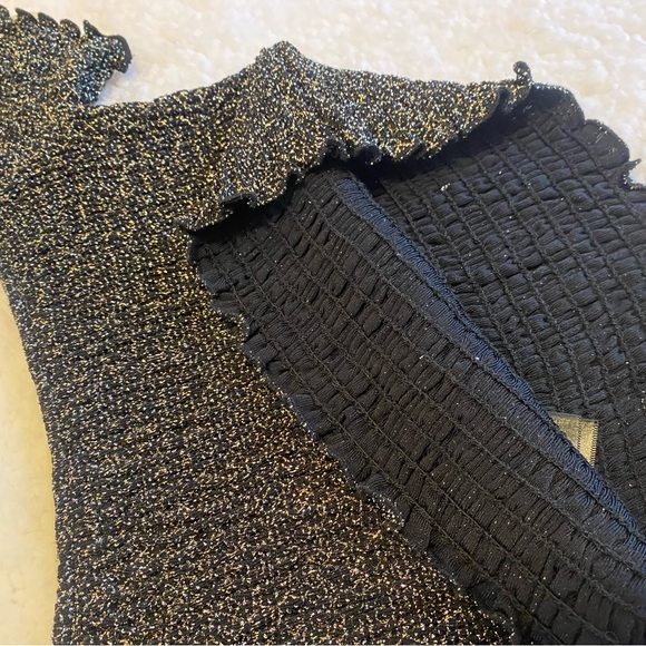 Black and silver metallic crop top By Topshop size small or 4 NWOT - Picture 4 of 5